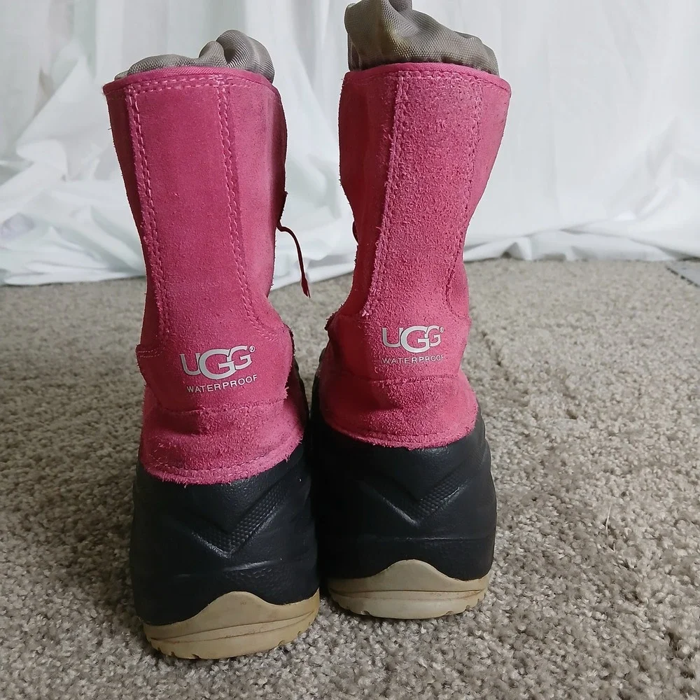UGG Kids Adirondack Pink Black Waterproof Winter Snow Boots -20C Toggle Lace 9in